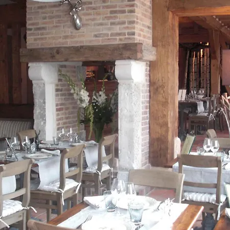 Hotel Du Grand Cerf & Lyons-la-Forêt