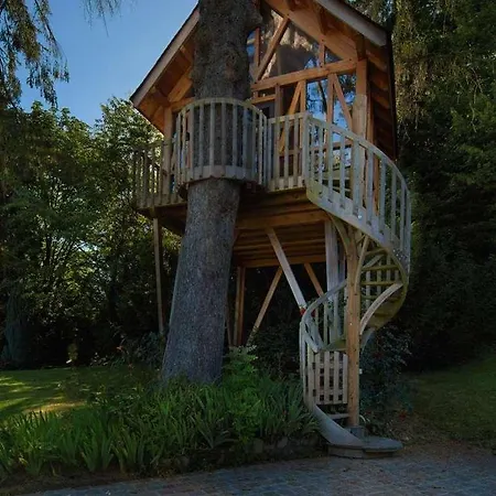 Du Grand Cerf & Hotel