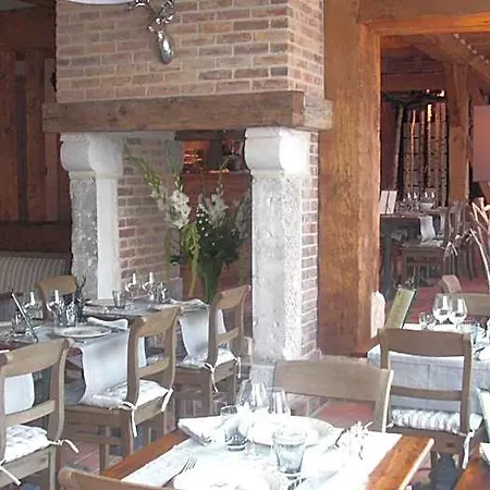 Du Grand Cerf & 3* Лион-ла-Форе