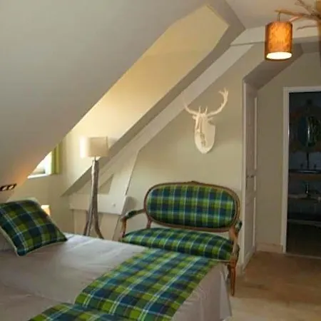 Du Grand Cerf & 3* Лион-ла-Форе
