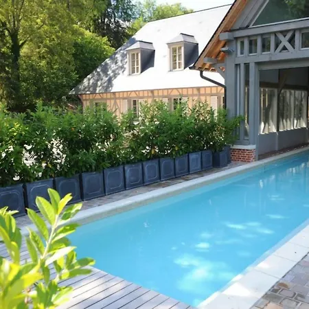 Du Grand Cerf & Hotel 3*